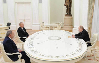 Με παρέμβαση Putin τα «βρίσκουν» Αζερμπαϊτζάν – Αρμενία – Εξομάλυνση μετά την τριμερή