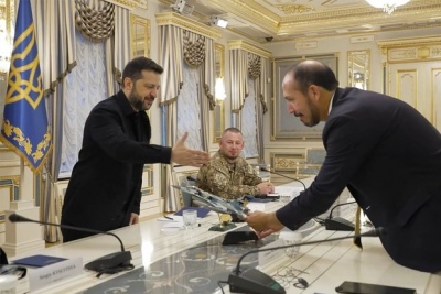 Εμπαιγμός στον Zelensky: Η Ουκρανία ζητά πυραύλους Patriot, αλλά η Lockheed Martin του χαρίζει… παιχνίδι - αεροπλάνο