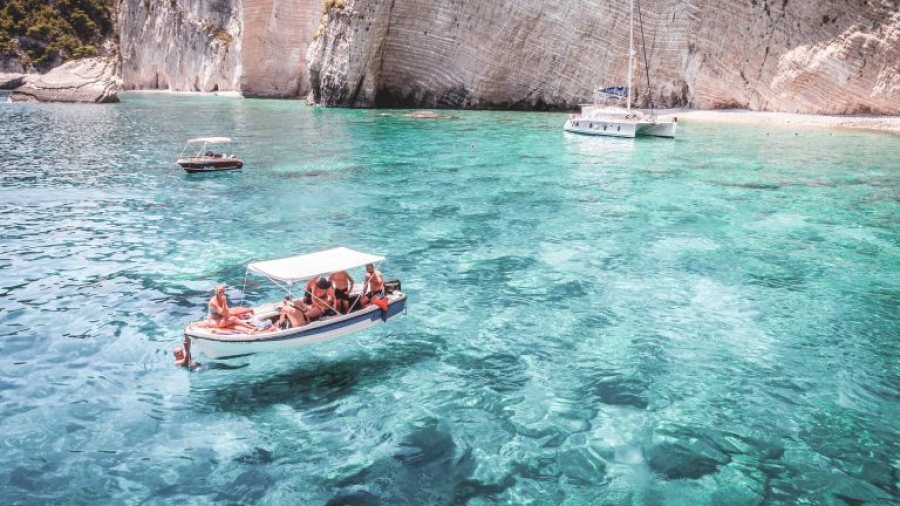 Bounce: Η Ελλάδα στις 10 πιο δημοφιλείς χώρες που θέλουν να επισκεφτούν οι Βρετανοί