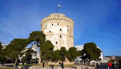 Θεσσαλονίκη: Νεκρός ο άνδρας που έπεσε από τον Λευκό Πύργο