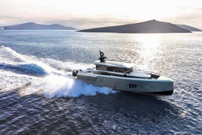 Η XO Boats παρουσιάζει το νέο μοντέλο XO EXPLR 44