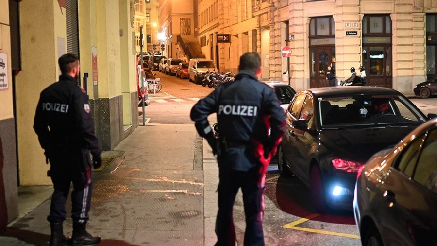 Αυστρία: Συνεχίζονται οι συλλήψεις υπόπτων για την τρομοκρατική επίθεση στη Βιέννη τον περασμένο μήνα