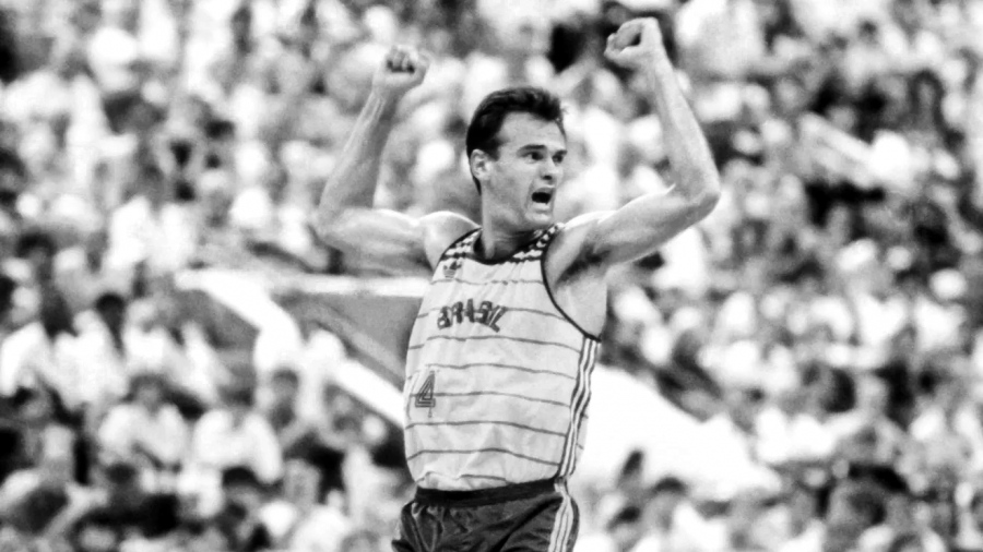 To παγκόσμιο μπάσκετ έχασε έναν θρύλο - Ο Oscar Schmidt πέθανε σε ηλικία 68 ετών