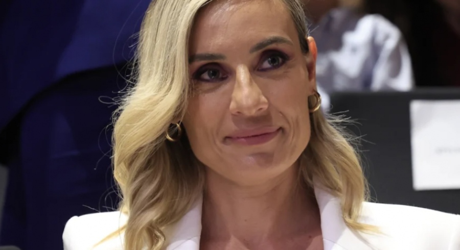 Καταγγελία Μελέτη: Δέχομαι χυδαία, ανεξέλεγκτη και απροκάλυπτη βία - Με λένε πόρνη, φασίστρια, δολοφόνο και ακατάλληλη μάνα