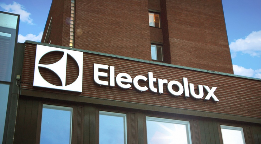 Η Electrolux μειώνει κατά 1.700 τις θέσεις εργασίας