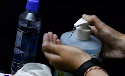 Σοκ - Καρκινογόνα τα αντισηπτικά χεριών; - Η ΕΕ εξετάζει απαγόρευση της αιθανόλης, επικίνδυνος ο ΠΟΥ