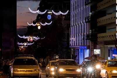 Η ΔΕΗ στολίζει για πρώτη φορά τη Χαλκοκονδύλη και την 3η Σεπτεμβρίου