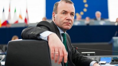 Weber (ΕΛΚ): H ΕΕ θα πρέπει να επιβάλει κυρώσεις στη Λευκορωσία και τον Lukashenko