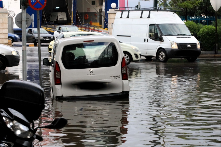 Ήχησε το 112 σε Βοιωτία, Φωκίδα, Ευρυτανία - Επελαύνει η κακοκαιρία Elias με επικίνδυνα καιρικά φαινόμενα - Χειρότερη η Τετάρτη 27/9