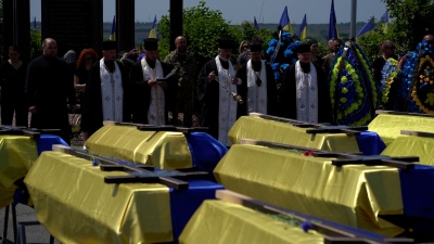 Καταρρέει ο Ουκρανικός στρατός – Ετοιμάζουν νέα κινητοποίηση… το ΝΑΤΟ θέλει 3.000.000 νέους Ουκρανούς στρατιώτες...