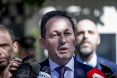 Πέτσας μετά τη σύσκεψη στο Μαξίμου: Κυβερνητικό κλιμάκιο στη Λέσβο, στις 18:00 συνέντευξη τύπου