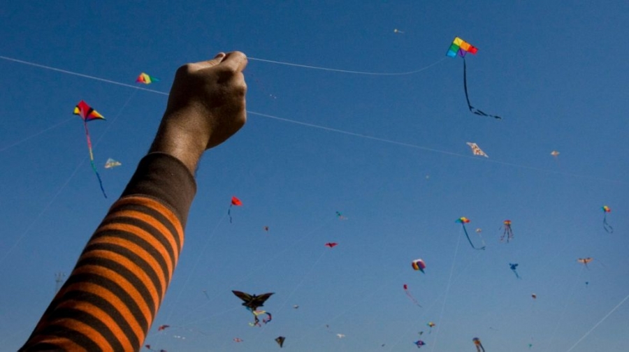 Αποκλειστικά από πλανόδιους η πώληση χαρταετών την Καθαρά Δευτέρα