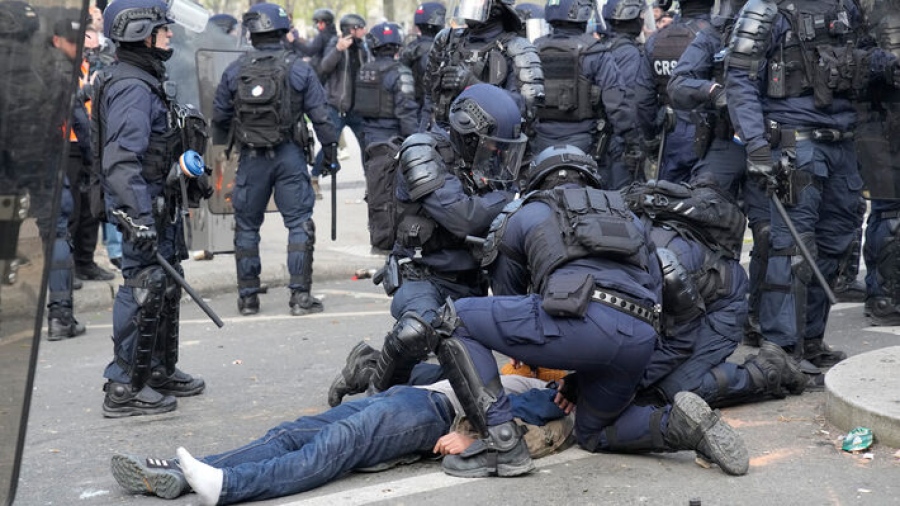 Ο ΟΗΕ κατηγορεί τη γαλλική αστυνομία για ρατσισμό – Αντιδρά η κυβέρνηση Macron