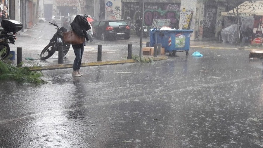 Προβλήματα σε Βόρεια Ελλάδα και Φθιώτιδα από τις έντονες βροχοπτώσεις