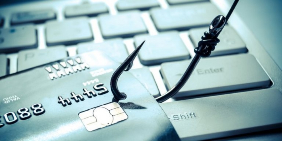 Κατατέθηκε το νομοσχέδιο για τις ηλεκτρονικές απάτες – Πότε προβλέπεται καταβολή αποζημίωσης από τις τράπεζες