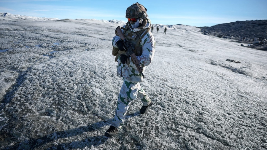 Η Ρωσία «τα χώνει» στον Trump: Ακραίες και πρωτοφανείς οι απειλές για τη Γροιλανδία