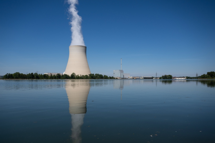 Goldman Sachs: Η πυρηνική αναγέννηση ξεκινά – Ισχυρά οφέλη μετά τα διατάγματα Trump