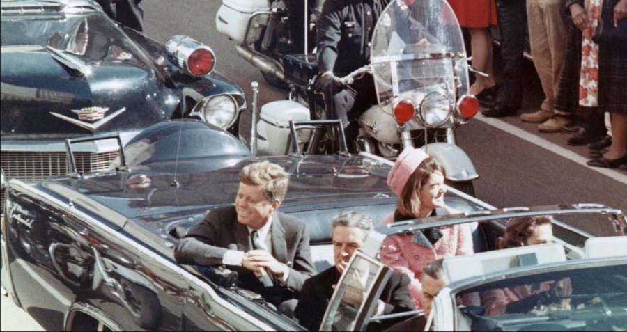 Biden: Αναβάλλει τον αποχαρακτηρισμό των απόρρητων αρχείων για τη δολοφονία Kennedy
