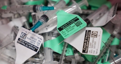 Χάος στη Γερμανία: Στα σκουπίδια εκατομμύρια εμβόλια κορωνοϊού - Σφοδρή πολιτική αντιπαράθεση - Απαγωγές σχεδίαζαν αρνητές