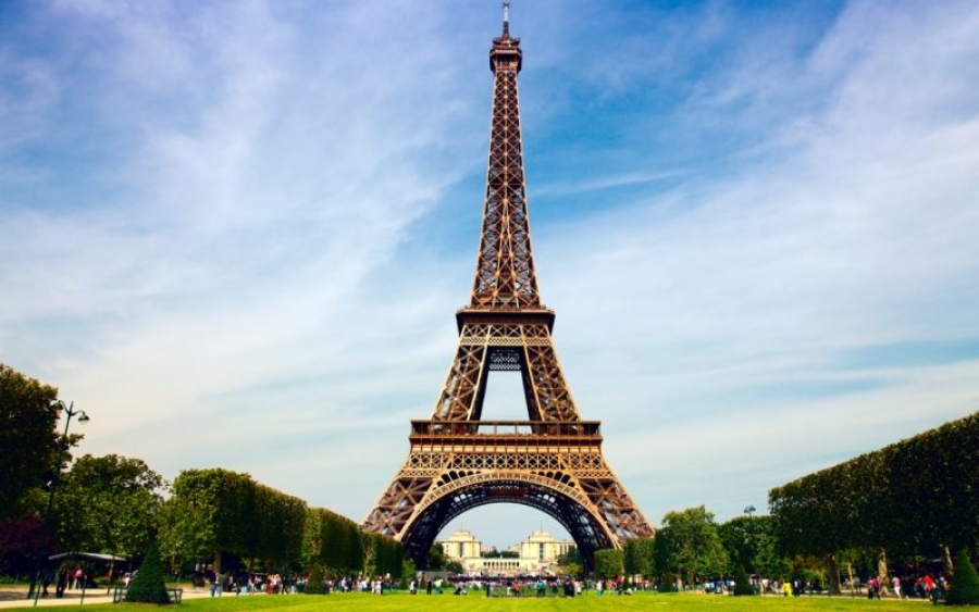 Η Γαλλία αναμένει μία ισχυρή τουριστική σεζόν με 50 εκατομμύρια επισκέπτες
