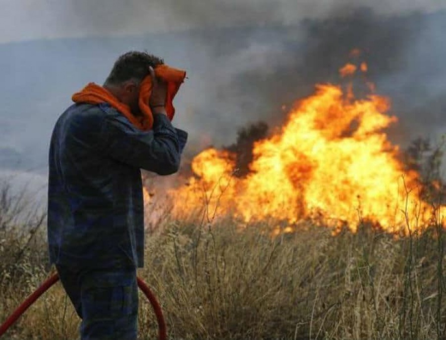 Συναγερμός στην Πυροσβεστική για μεγάλη πυρκαγιά στην Κερατέα