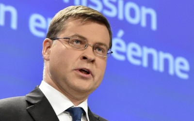 Dombrovskis (Κομισιόν): Θέλουμε λύσεις για το τέλος του προγράμματος και για ελληνικό χρέος τους επόμενους 2 μήνες
