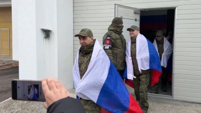 Ανταλλαγή-θρίλερ στον πόλεμο: 175 στρατιώτες επιστρέφουν – Μυστική διαμεσολάβηση από τα ΗΑΕ