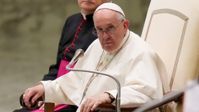 Νέες διαρροές περί παραίτησης του Πάπα Φραγκίσκου