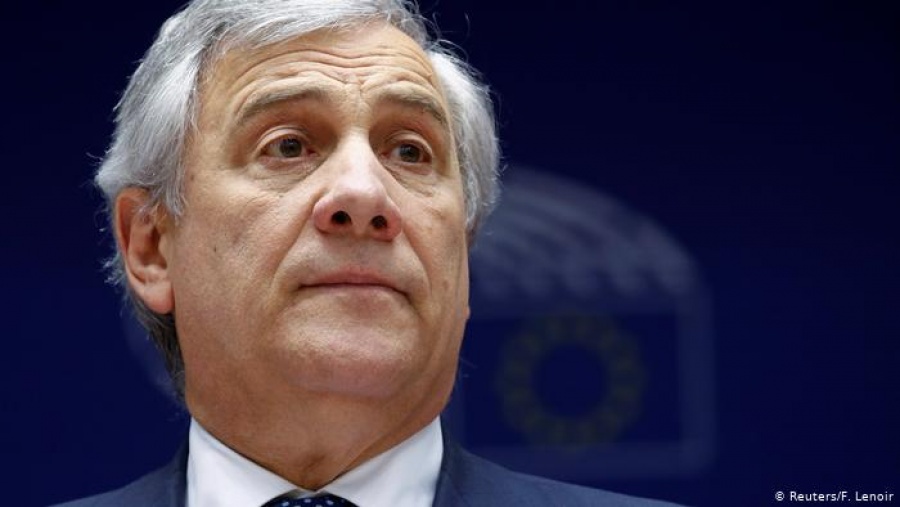 Tajani: Δεν πρέπει να αφήσουμε μόνη την Ελλάδα στο μεταναστευτικό - Να συνεχιστεί ο διάλογος με την Τουρκία
