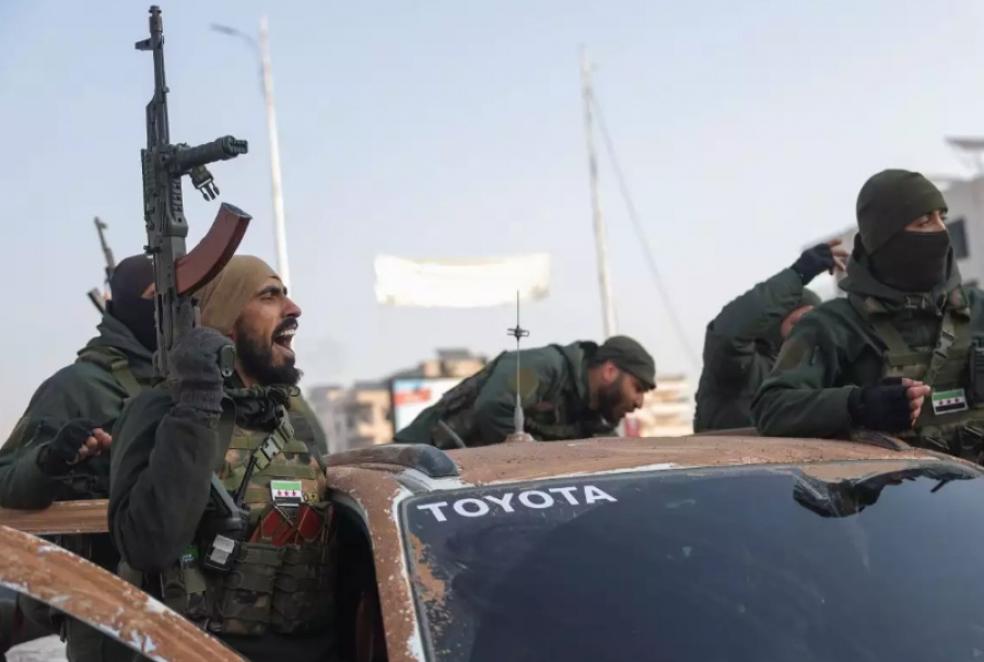 Χάος στη Δαμασκό - Διαδηλώσεις υπέρ των τζιχαντιστών στα περίχωρα - Προέλαση στα 30 χλμ.