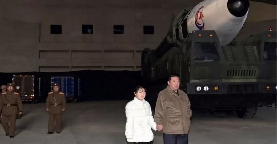 Έτοιμος να πατήσει το…«κουμπί» ο Kim που αποκαλύπτει για πρώτη φορά την κόρη του