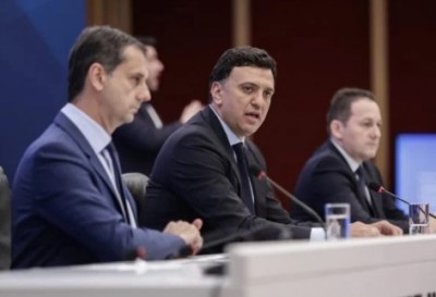 To σχέδιο για το άνοιγμα του τουρισμού και την υγειονομική ενίσχυση των νησιών