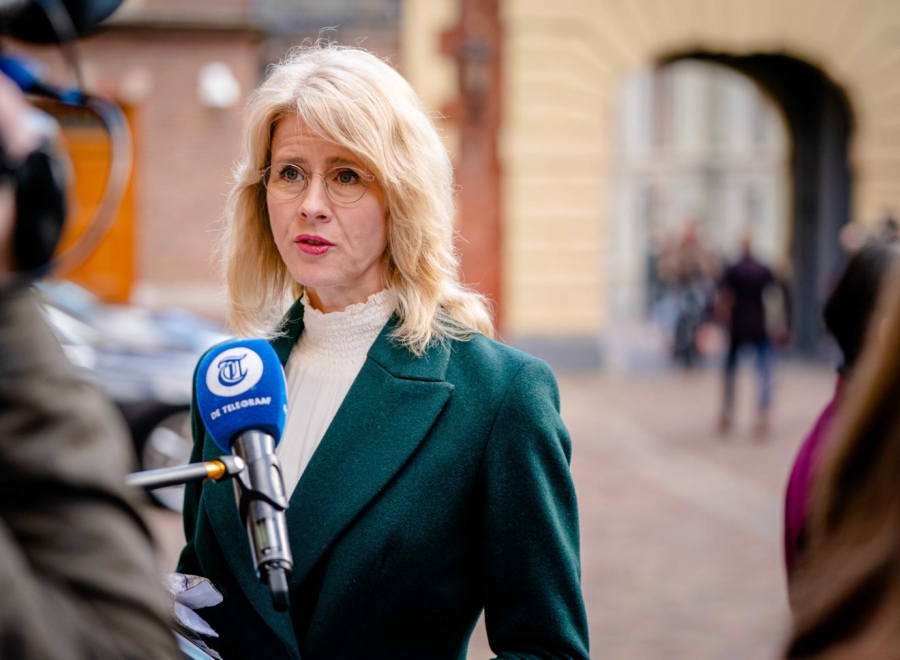 Ολλανδία:  «Καρατόμηση» της υφυπουργού Οικονομικών για κριτική στα πιστοποιητικά covid-19