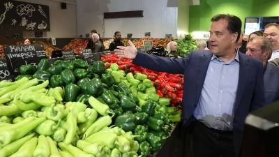 Στου Ρέντη ο Γεωργιάδης: Συγκεντρώθηκαν 40 τόνοι τροφίμων για να μοιραστούν σε κοινωνικά παντοπωλεία και φορείς που στηρίζουν οικονομικά ασθενέστερους