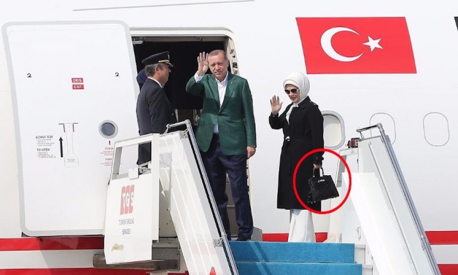 Η Emine αψηφά το μποϊκοτάζ Erdogan στα γαλλικά προϊόντα και κυκλοφορεί δίπλα του με τσάντα Hermes