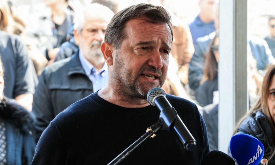 Πυρά Πλακιά προς αντιπολίτευση: Τι έγινε ρε παιδιά; Δύο χρόνια ψέματα – Γιατί δεν λέτε τίποτα τώρα για φορτία, χημικά και ξυλόλια;