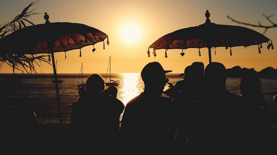 Παρέμβαση εισαγγελέα για το κορωνοπάρτι στον Άλιμο - Στο μικροσκόπιο βίντεο από τα κοινωνικά δίκτυα