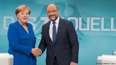Ο Schulz θα πιέσει την Merkel να υιοθετήσει τις ιδέες Macron για την Ευρώπη