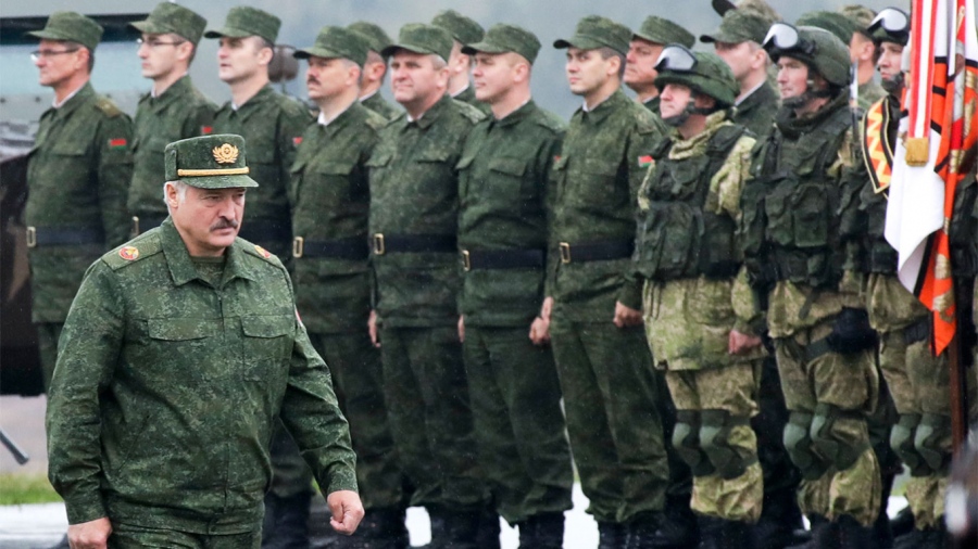 Σε επιφυλακή η Λευκορωσία - Συνολική επιθεώρηση των ενόπλων δυνάμεων
