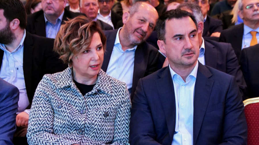 Πρόβες αμφισβήτησης των ηγεσιών ΠΑΣΟΚ-ΣΥΡΙΖΑ με στόχο νέο προοδευτικό πόλο – Η συνάντηση Γεροβασίλη-Χαρίτση