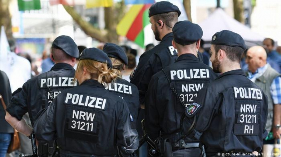 Νέα επίθεση με μαχαίρι στη Γερμανία - Άγνωστος μαχαίρωσε δύο άτομα