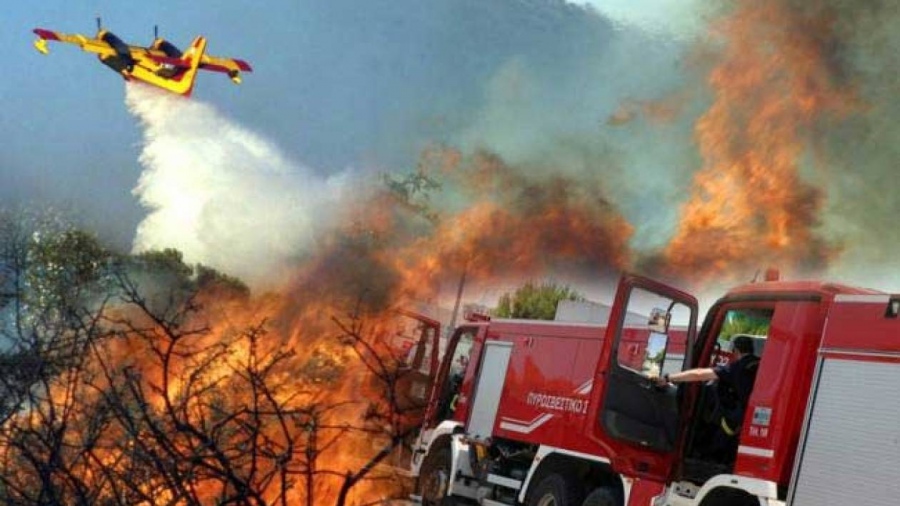 Πυροσβεστική: 63 πυρκαγιές το τελευταίο 24ωρο - Πολλαπλές αναζωπυρώσεις σε Ρόδο, Κέρκυρα και Εύβοια