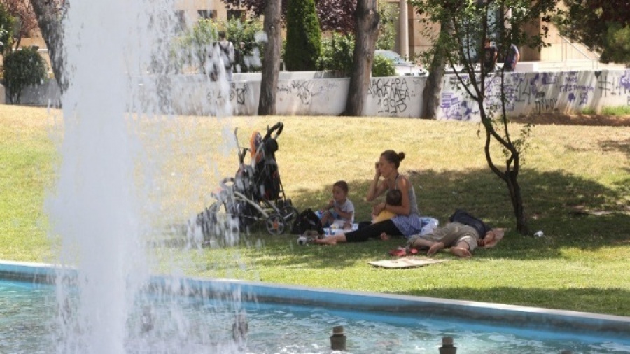 Ο καιρός των άκρων την Τετάρτη (10/7)  με 43 βαθμούς και… χαλάζι