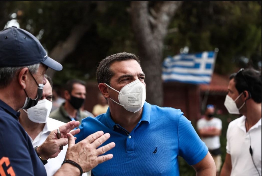 Τσίπρας: Να ενισχυθούν τα πτητικά μέσα στο Κρυονέρι – Επίσκεψη στις πληγείσες περιοχές