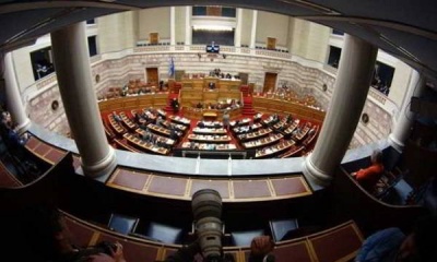 Αντιδράσεις αλλά θετική ψήφος από βουλευτές του ΣΥΡΙΖΑ για το ν/σ της ΔΕΗ – Σέλτσας: Επίπονο αλλά θα το ψηφίσω