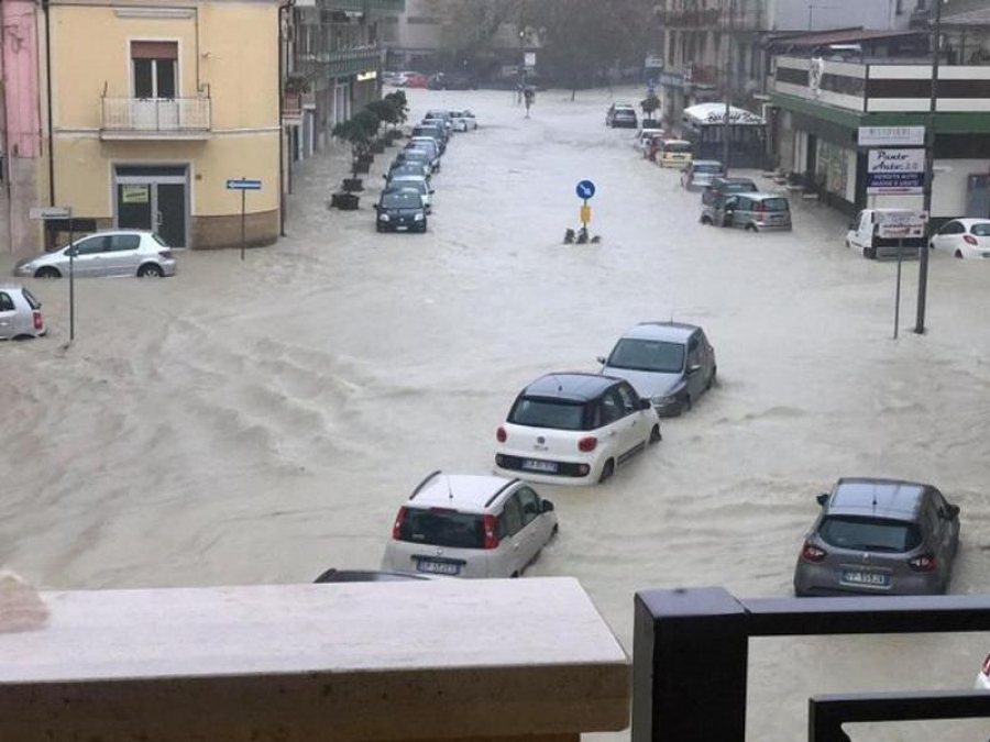 Ιταλία – πλημμύρες: Εθνική τραγωδία, λένε οι αρχές –  Salvini: Τουλάχιστον οκτώ οι νεκροί