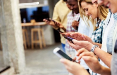 Η νέα επένδυση της Airbnb στην κράτηση εισιτηρίων