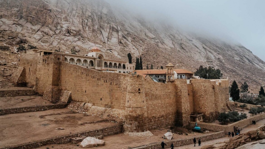 Οργή - Xαστούκι στον Γεραπετρίτη για Μονή Σινά και νέα διπλωματική ήττα – Δεν έλυσε το ιδιοκτησιακό, παρά τις ικεσίες στο Κάιρο