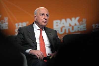 Ιταλός Τραπεζίτης: Οι τράπεζες να ετοιμασθούν για ένα δύσκολο 2026 – Χαμηλότερα επιτόκια και επιβράδυνση της οικονομίας