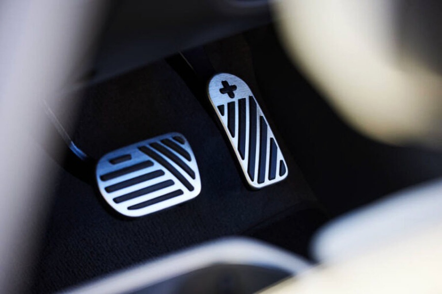 Γιατί στην Κίνα απαγορεύεται η one pedal λειτουργία στα ηλεκτρικά αυτοκίνητα;